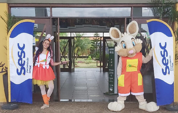 Ovos e diversão na Dança dos Ovos para toda a criançada